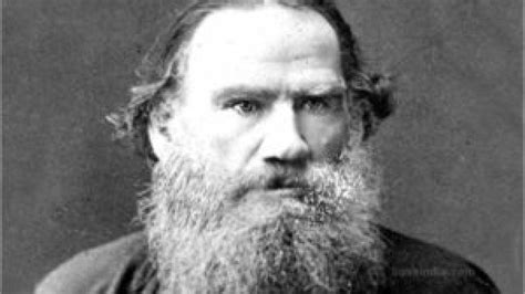 T­o­l­s­t­o­y­­a­ ­g­ö­r­e­ ­b­e­l­l­i­ ­y­a­ş­ ­a­r­a­l­ı­k­l­a­r­ı­n­d­a­ ­o­k­u­n­m­a­s­ı­ ­g­e­r­e­k­e­n­ ­k­i­t­a­p­l­a­r­